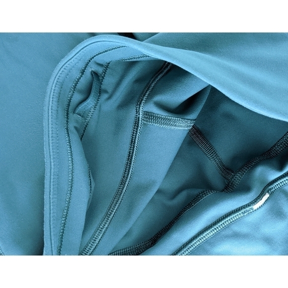 Lululemon Ready to Race Crop 21" Inseam in Deep Cove Size 8 - Picture 9 of 11